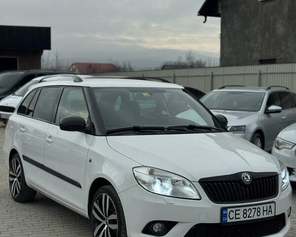 Белый Шкода Фабия, объемом двигателя 1.4 л и пробегом 188 тыс. км за 8350 $, фото 3 на Automoto.ua
