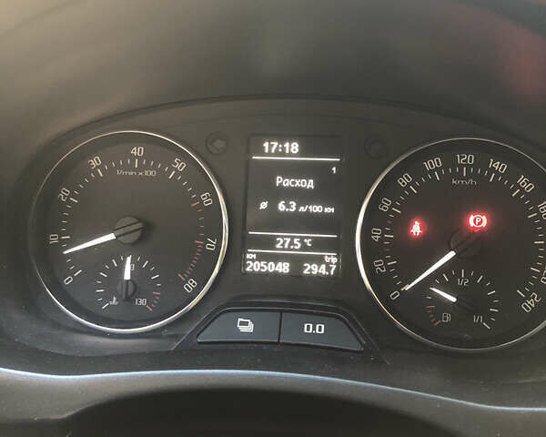 Білий Шкода Фабія, об'ємом двигуна 1.2 л та пробігом 200 тис. км за 6000 $, фото 26 на Automoto.ua