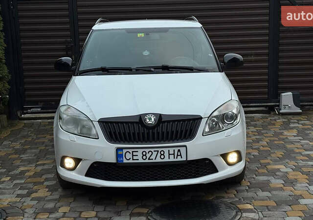 Білий Шкода Фабія, об'ємом двигуна 1.4 л та пробігом 188 тис. км за 7600 $, фото 3 на Automoto.ua