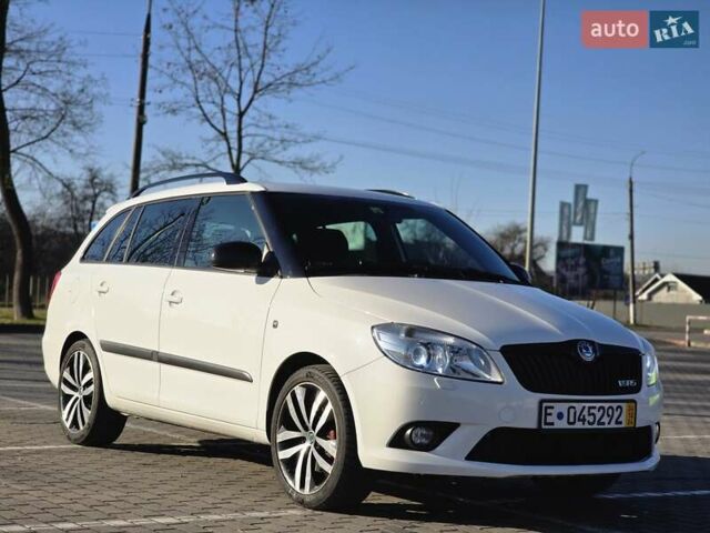 Белый Шкода Фабия, объемом двигателя 1.4 л и пробегом 188 тыс. км за 7950 $, фото 21 на Automoto.ua