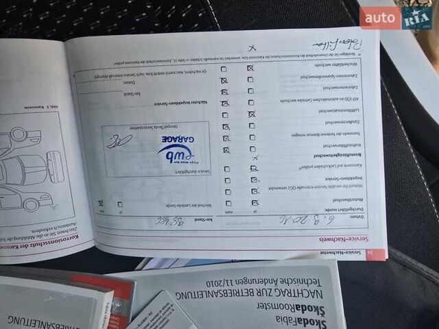 Белый Шкода Фабия, объемом двигателя 1.4 л и пробегом 188 тыс. км за 7950 $, фото 56 на Automoto.ua