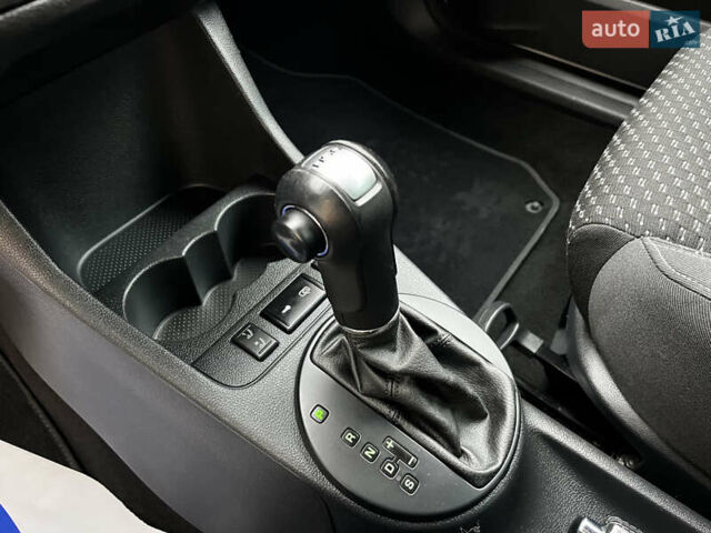 Белый Шкода Фабия, объемом двигателя 1.4 л и пробегом 167 тыс. км за 8499 $, фото 25 на Automoto.ua