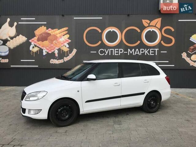 Білий Шкода Фабія, об'ємом двигуна 1.2 л та пробігом 235 тис. км за 5500 $, фото 1 на Automoto.ua