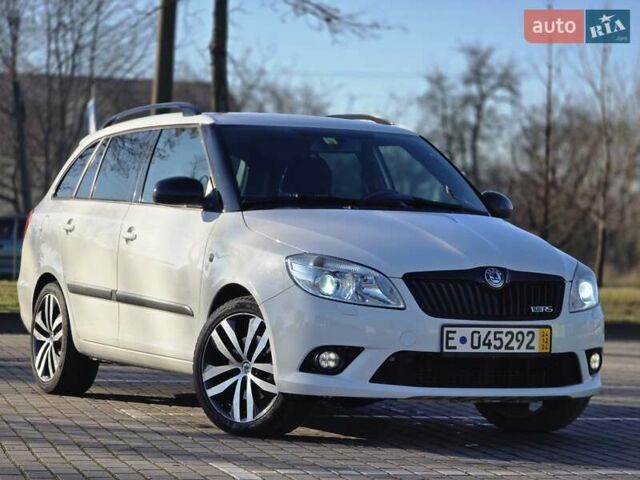 Белый Шкода Фабия, объемом двигателя 1.4 л и пробегом 188 тыс. км за 7950 $, фото 11 на Automoto.ua