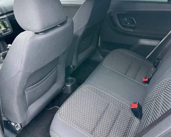 Білий Шкода Фабія, об'ємом двигуна 1.4 л та пробігом 190 тис. км за 8900 $, фото 17 на Automoto.ua