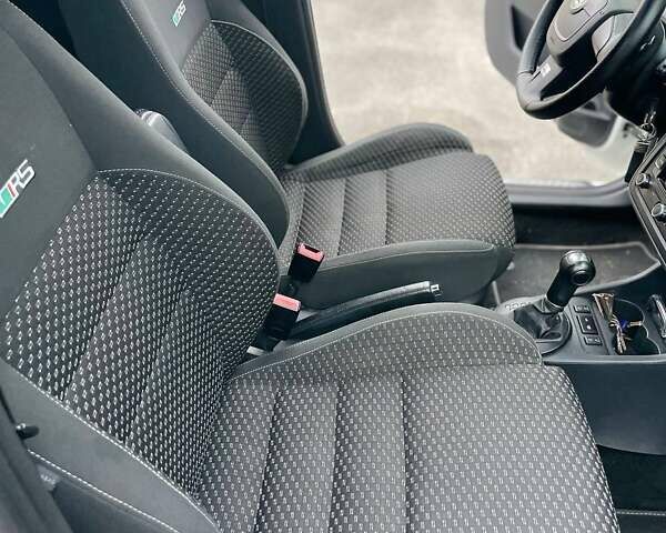 Білий Шкода Фабія, об'ємом двигуна 1.4 л та пробігом 190 тис. км за 8900 $, фото 14 на Automoto.ua