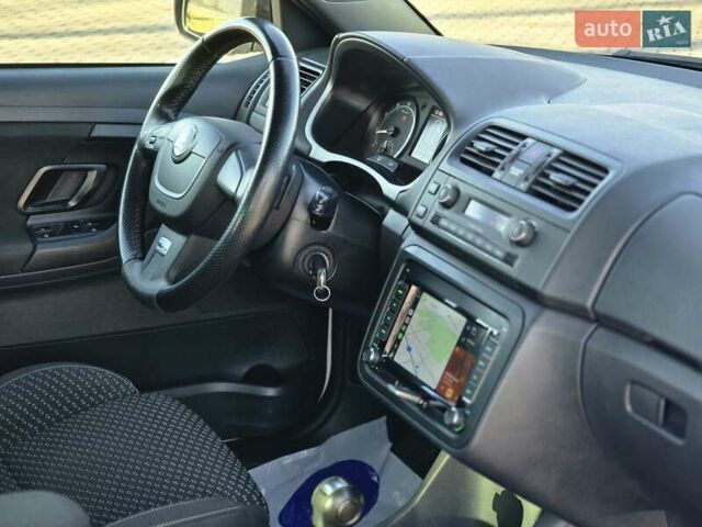 Белый Шкода Фабия, объемом двигателя 1.4 л и пробегом 188 тыс. км за 7950 $, фото 38 на Automoto.ua