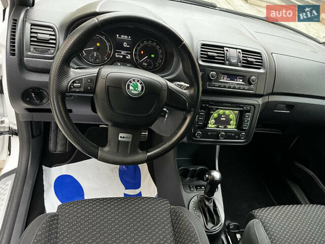 Білий Шкода Фабія, об'ємом двигуна 1.4 л та пробігом 167 тис. км за 8499 $, фото 20 на Automoto.ua