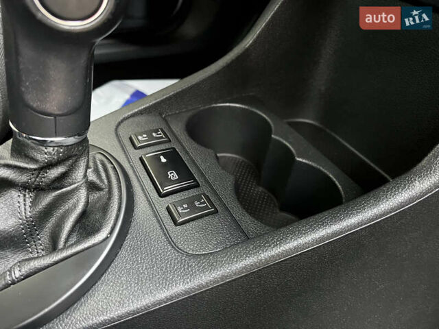 Белый Шкода Фабия, объемом двигателя 1.4 л и пробегом 167 тыс. км за 8499 $, фото 34 на Automoto.ua