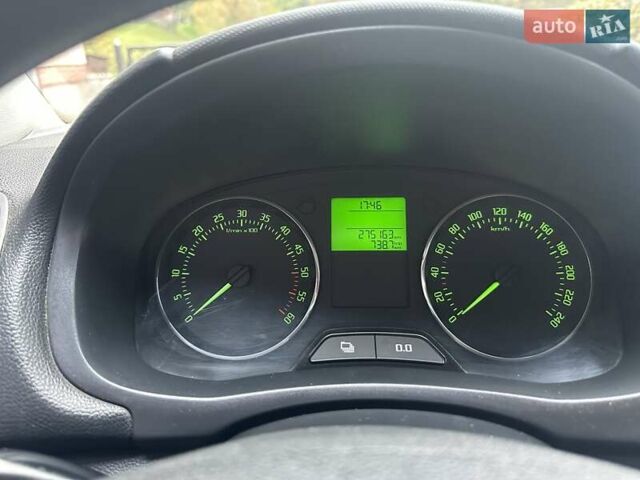 Білий Шкода Фабія, об'ємом двигуна 1.2 л та пробігом 275 тис. км за 5250 $, фото 5 на Automoto.ua