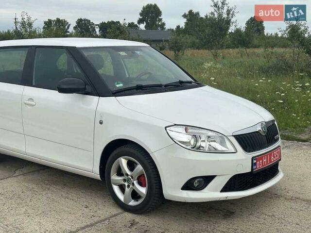 Белый Шкода Фабия, объемом двигателя 1.4 л и пробегом 202 тыс. км за 7850 $, фото 15 на Automoto.ua