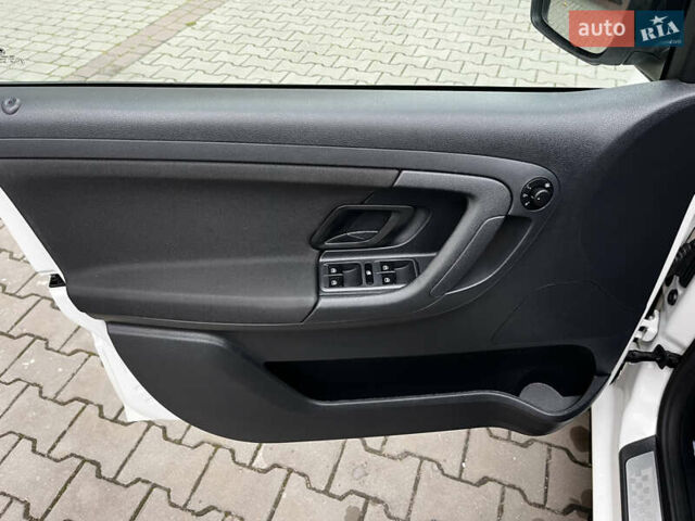 Білий Шкода Фабія, об'ємом двигуна 1.4 л та пробігом 167 тис. км за 8499 $, фото 18 на Automoto.ua