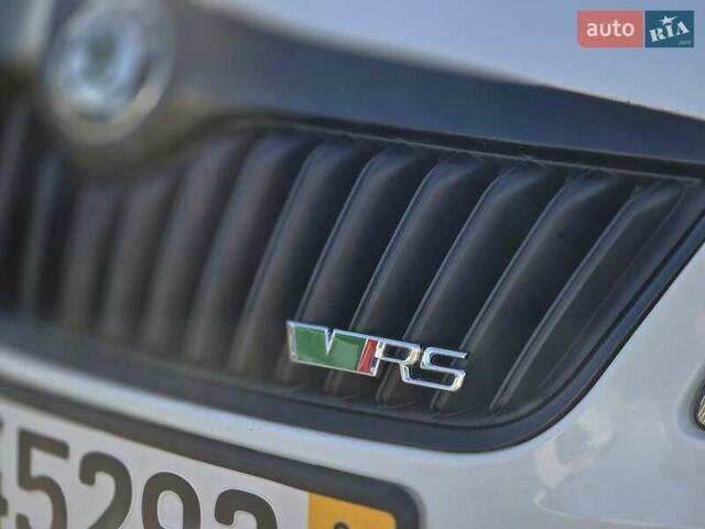 Белый Шкода Фабия, объемом двигателя 1.4 л и пробегом 188 тыс. км за 7950 $, фото 23 на Automoto.ua