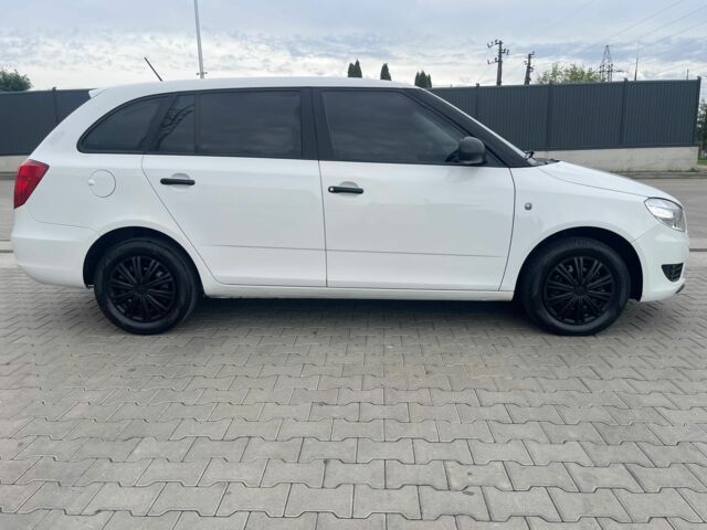 Белый Шкода Фабия, объемом двигателя 0 л и пробегом 248 тыс. км за 4999 $, фото 8 на Automoto.ua