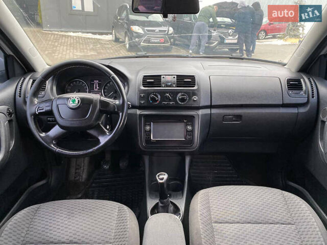 Белый Шкода Фабия, объемом двигателя 1.2 л и пробегом 272 тыс. км за 5490 $, фото 23 на Automoto.ua