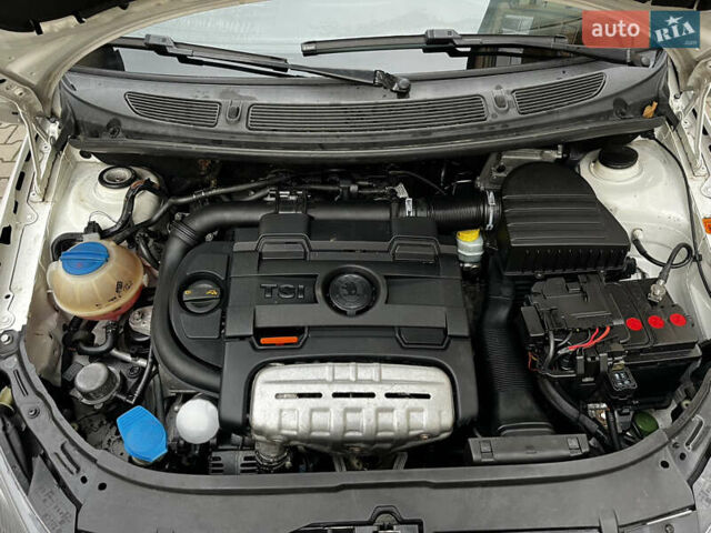 Білий Шкода Фабія, об'ємом двигуна 1.4 л та пробігом 167 тис. км за 8499 $, фото 37 на Automoto.ua