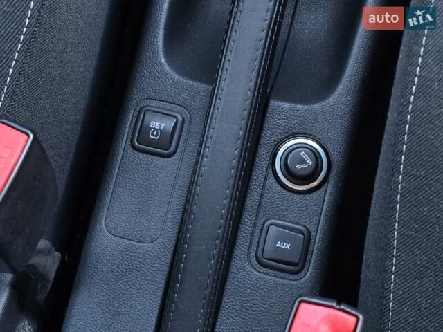 Белый Шкода Фабия, объемом двигателя 1.4 л и пробегом 188 тыс. км за 7950 $, фото 46 на Automoto.ua