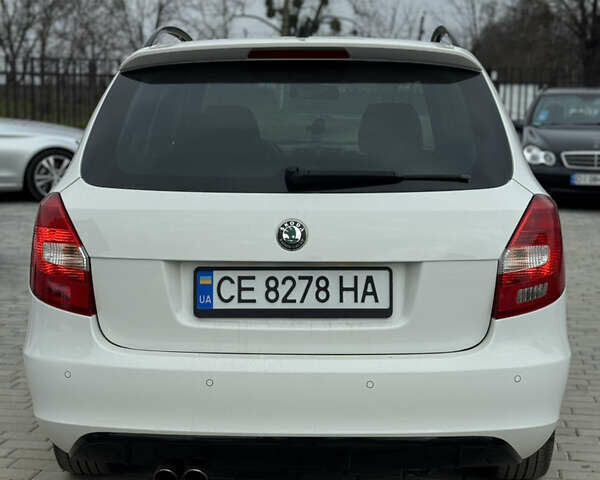 Белый Шкода Фабия, объемом двигателя 1.4 л и пробегом 188 тыс. км за 8350 $, фото 5 на Automoto.ua