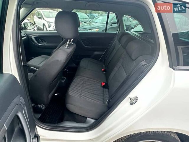 Белый Шкода Фабия, объемом двигателя 1.2 л и пробегом 157 тыс. км за 5500 $, фото 22 на Automoto.ua