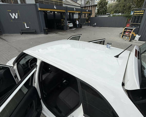 Білий Шкода Фабія, об'ємом двигуна 0 л та пробігом 265 тис. км за 4800 $, фото 20 на Automoto.ua
