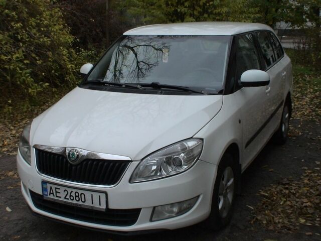 Білий Шкода Фабія, об'ємом двигуна 1.4 л та пробігом 171 тис. км за 5700 $, фото 1 на Automoto.ua