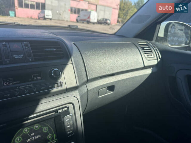 Білий Шкода Фабія, об'ємом двигуна 1.4 л та пробігом 181 тис. км за 6500 $, фото 30 на Automoto.ua