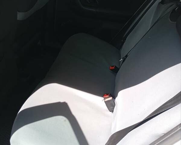 Шкода Фабія 2012 у Києві на Automoto.ua Білий Шкода Фабія, об'ємом двигуна 1.39 л та пробігом 220 тис. км за 5900 $, фото 12 на Automoto.ua