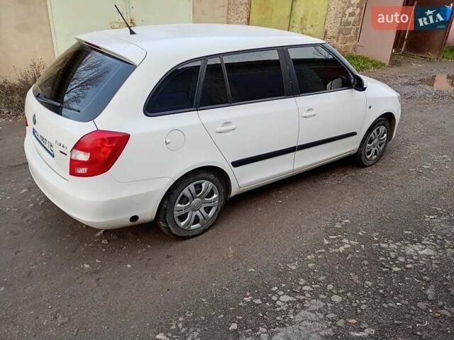 Білий Шкода Фабія, об'ємом двигуна 1.2 л та пробігом 280 тис. км за 5000 $, фото 2 на Automoto.ua