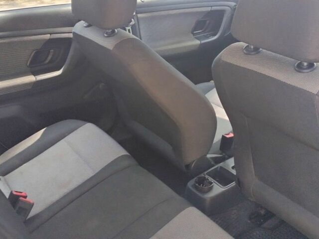 Белый Шкода Фабия, объемом двигателя 1.6 л и пробегом 244 тыс. км за 5450 $, фото 7 на Automoto.ua