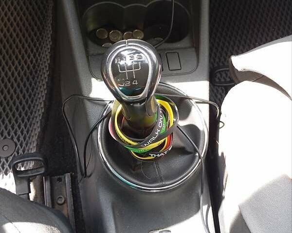 Шкода Фабія 2012 у Києві на Automoto.ua Білий Шкода Фабія, об'ємом двигуна 1.39 л та пробігом 220 тис. км за 5900 $, фото 16 на Automoto.ua