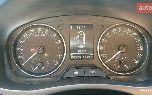 Шкода Фабія 2012 у Змиеве на Automoto.ua Білий Шкода Фабія, об'ємом двигуна 1.21 л та пробігом 160 тис. км за 6500 $, фото 5 на Automoto.ua