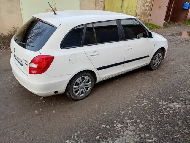Білий Шкода Фабія, об'ємом двигуна 1.2 л та пробігом 280 тис. км за 5000 $, фото 3 на Automoto.ua