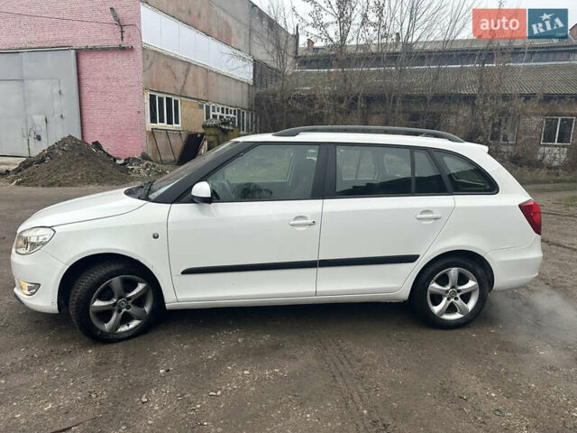 Белый Шкода Фабия, объемом двигателя 1.2 л и пробегом 180 тыс. км за 5500 $, фото 19 на Automoto.ua