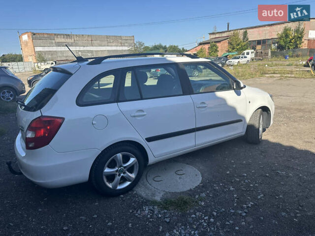 Білий Шкода Фабія, об'ємом двигуна 1.4 л та пробігом 181 тис. км за 6500 $, фото 6 на Automoto.ua