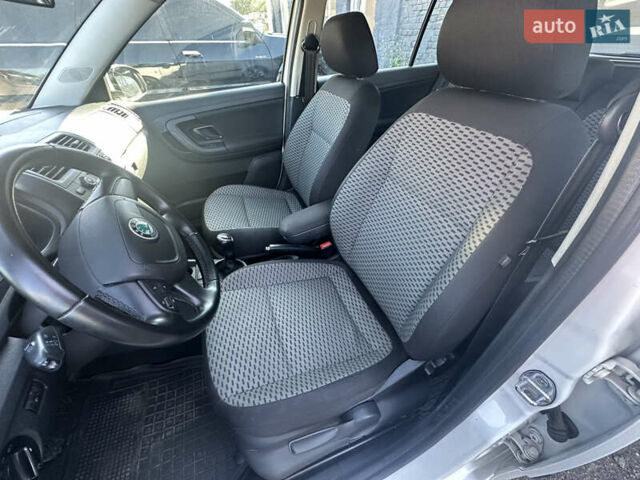 Білий Шкода Фабія, об'ємом двигуна 1.4 л та пробігом 181 тис. км за 6500 $, фото 23 на Automoto.ua