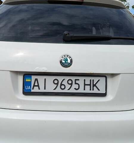 Шкода Фабія 2012 у Києві на Automoto.ua Білий Шкода Фабія, об'ємом двигуна 1.2 л та пробігом 390 тис. км за 5300 $, фото 11 на Automoto.ua