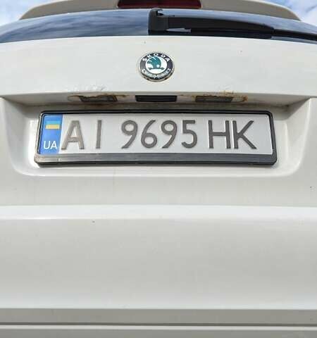 Шкода Фабія 2012 у Києві на Automoto.ua Білий Шкода Фабія, об'ємом двигуна 1.2 л та пробігом 390 тис. км за 5300 $, фото 17 на Automoto.ua