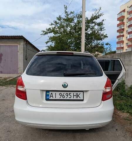 Шкода Фабія 2012 у Києві на Automoto.ua Білий Шкода Фабія, об'ємом двигуна 1.2 л та пробігом 390 тис. км за 5300 $, фото 19 на Automoto.ua
