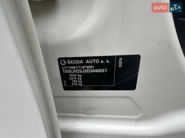 Белый Шкода Фабия, объемом двигателя 1.2 л и пробегом 157 тыс. км за 5500 $, фото 28 на Automoto.ua