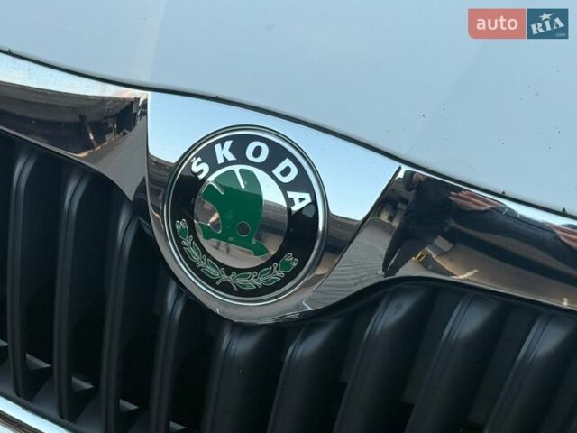 Білий Шкода Фабія, об'ємом двигуна 1.4 л та пробігом 170 тис. км за 9350 $, фото 20 на Automoto.ua