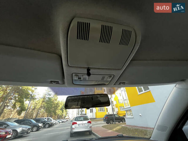 Белый Шкода Фабия, объемом двигателя 1.2 л и пробегом 246 тыс. км за 6500 $, фото 26 на Automoto.ua