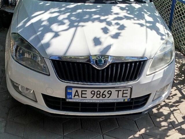 Білий Шкода Фабія, об'ємом двигуна 1.2 л та пробігом 285 тис. км за 4800 $, фото 6 на Automoto.ua