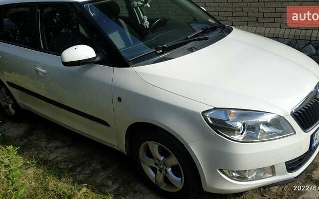 Шкода Фабія 2012 у Змиеве на Automoto.ua Білий Шкода Фабія, об'ємом двигуна 1.21 л та пробігом 160 тис. км за 6500 $, фото 8 на Automoto.ua