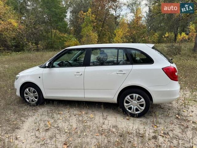 Білий Шкода Фабія, об'ємом двигуна 1.6 л та пробігом 149 тис. км за 6700 $, фото 12 на Automoto.ua