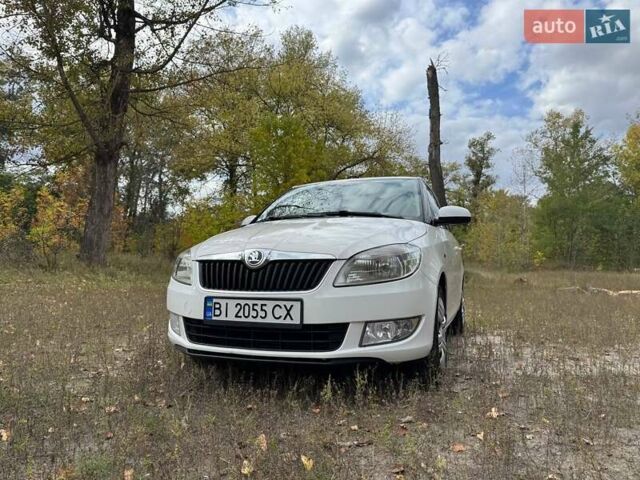 Білий Шкода Фабія, об'ємом двигуна 1.6 л та пробігом 149 тис. км за 6700 $, фото 2 на Automoto.ua
