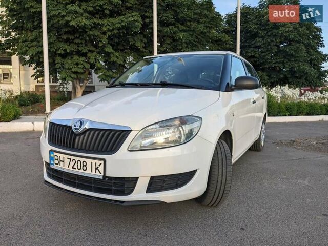 Белый Шкода Фабия, объемом двигателя 1.6 л и пробегом 289 тыс. км за 6700 $, фото 50 на Automoto.ua