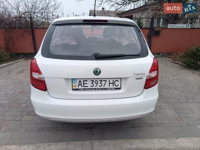 Белый Шкода Фабия, объемом двигателя 1.39 л и пробегом 266 тыс. км за 6500 $, фото 20 на Automoto.ua