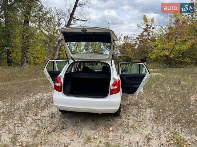 Білий Шкода Фабія, об'ємом двигуна 1.6 л та пробігом 149 тис. км за 6700 $, фото 64 на Automoto.ua