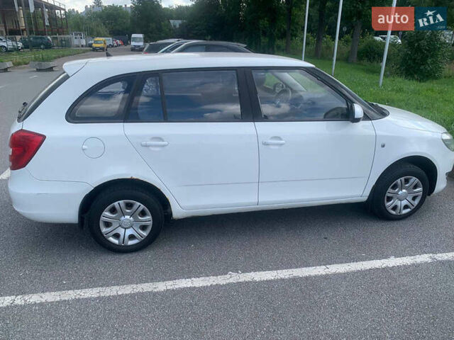 Білий Шкода Фабія, об'ємом двигуна 1.39 л та пробігом 118 тис. км за 6300 $, фото 9 на Automoto.ua