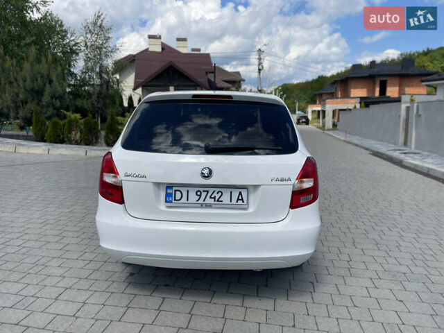 Білий Шкода Фабія, об'ємом двигуна 1.2 л та пробігом 297 тис. км за 5600 $, фото 3 на Automoto.ua